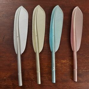 Decorative feather pens